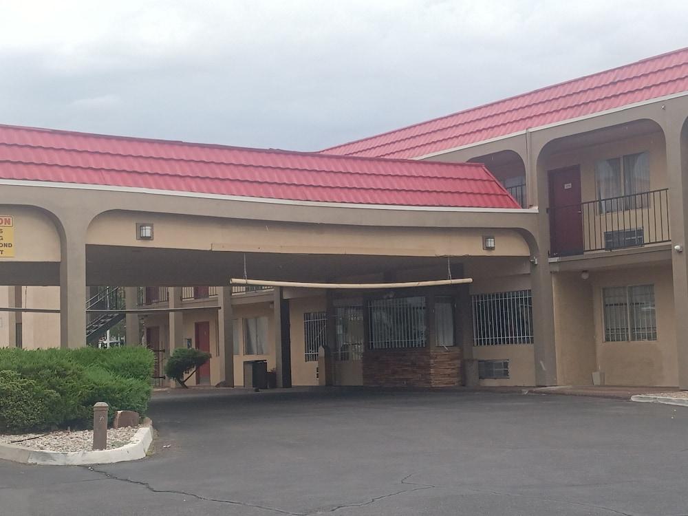 Midtown Inn & Suites Albuquerque Esterno foto