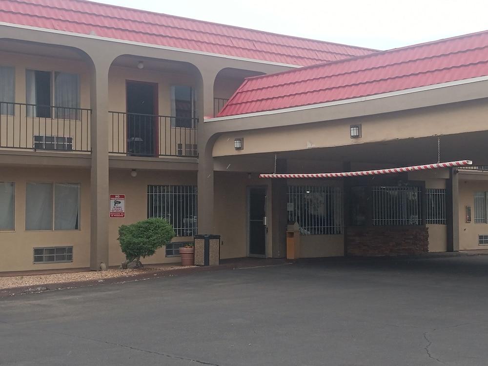 Midtown Inn & Suites Albuquerque Esterno foto